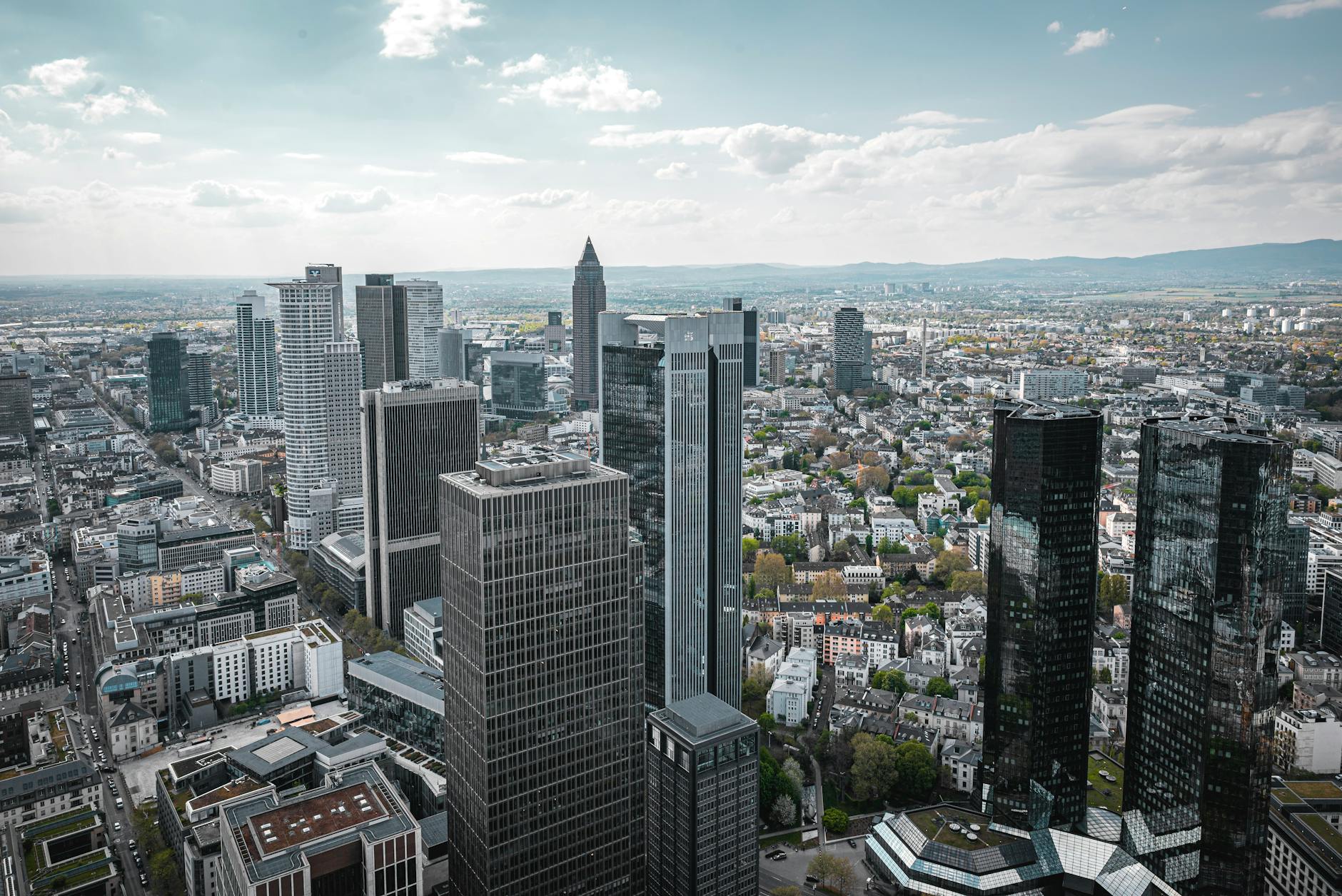Endreinigung Ihrer Wohnung in Frankfurt: So gelingt der Umzug stressfrei