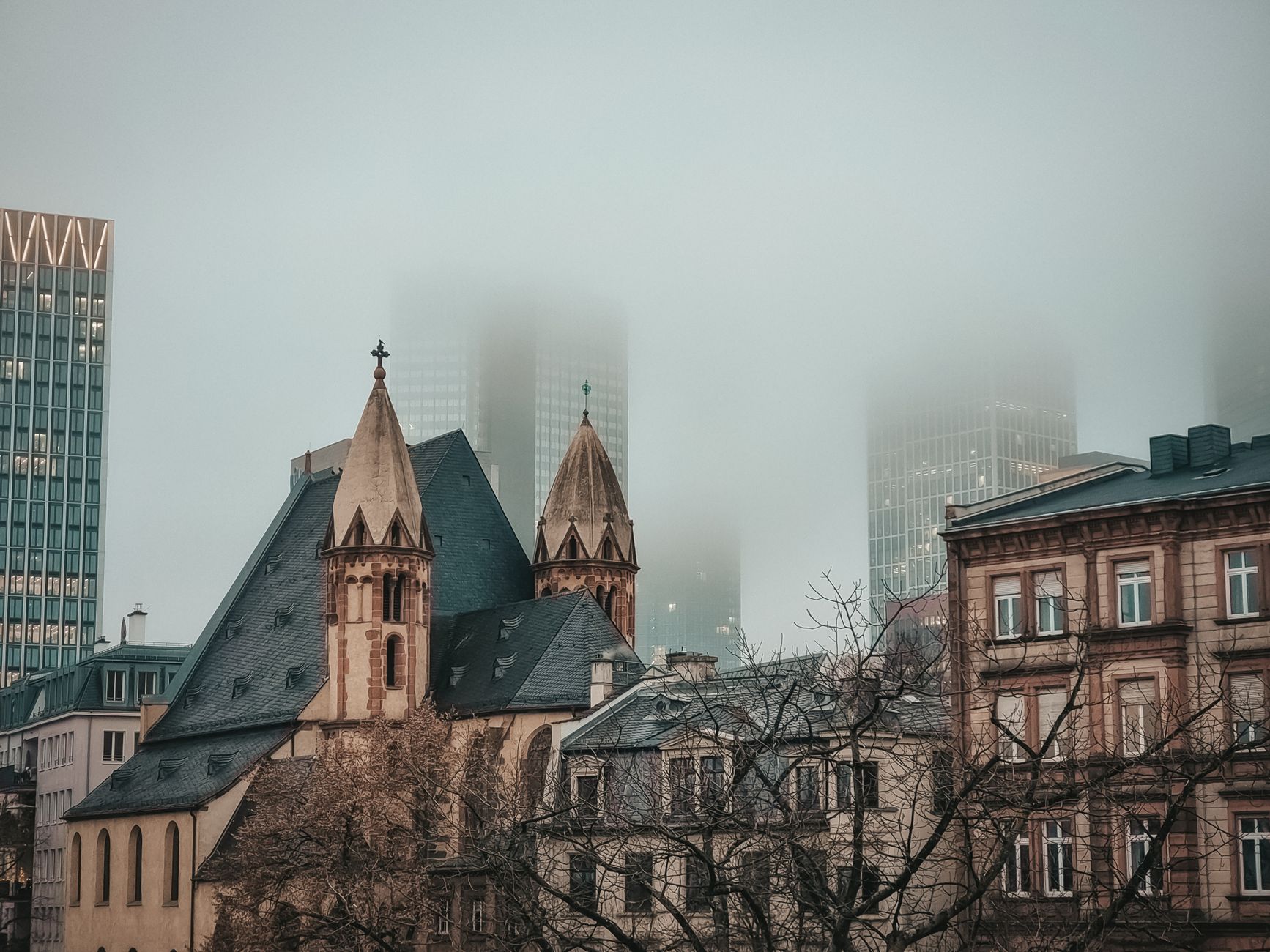 Die ultimative Checkliste für die Hausreinigung in Frankfurt